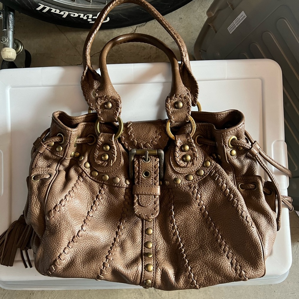 Vintage Isabella Fiore leather handbag